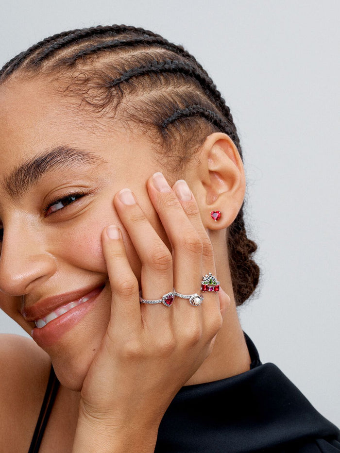 Sparkling Red Elevated Heart Ring