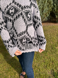 Candice Popcorn Knit Diamond Print Sweater - Gray/Black
