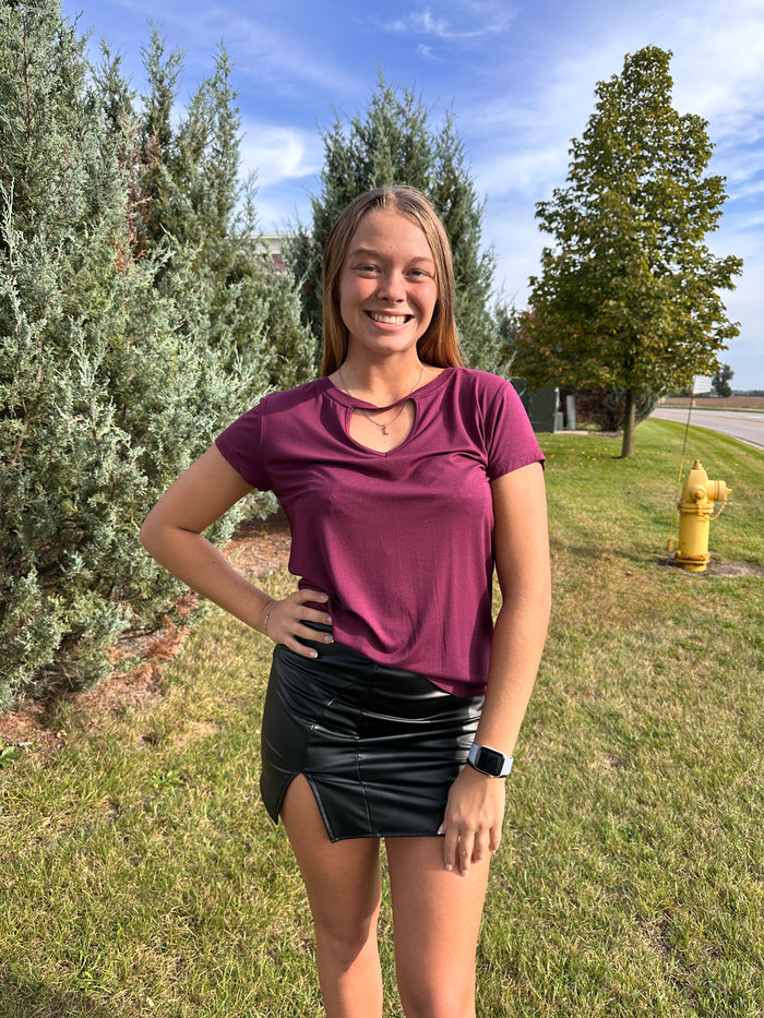 Gretel Cutout Tee - Wine