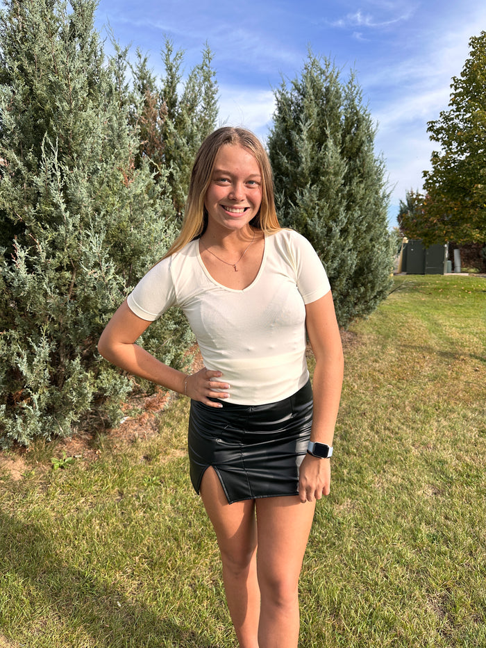 Krista V-Neck Short Sleeve Top