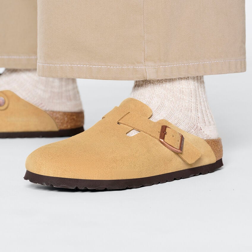 Birkenstock Boston Suede Clogs - Latte Cream (Medium/Narrow)