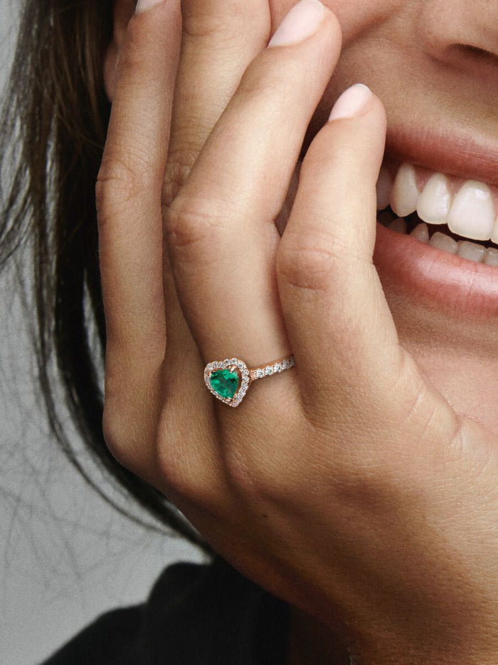 Sparkling Green Elevated Heart Ring