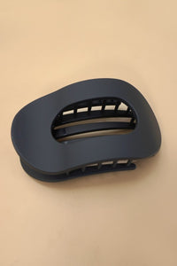 Cora Jumbo Flat Oval Clip