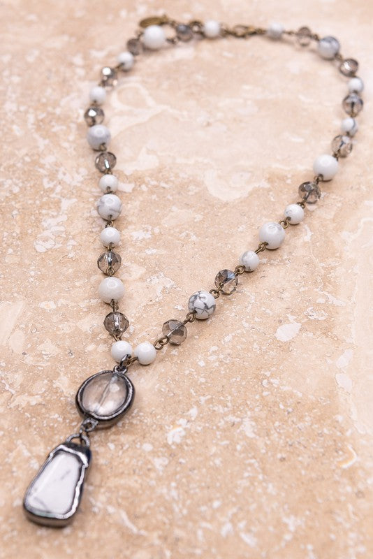 Howlite Beaded Stone Pendant Necklace