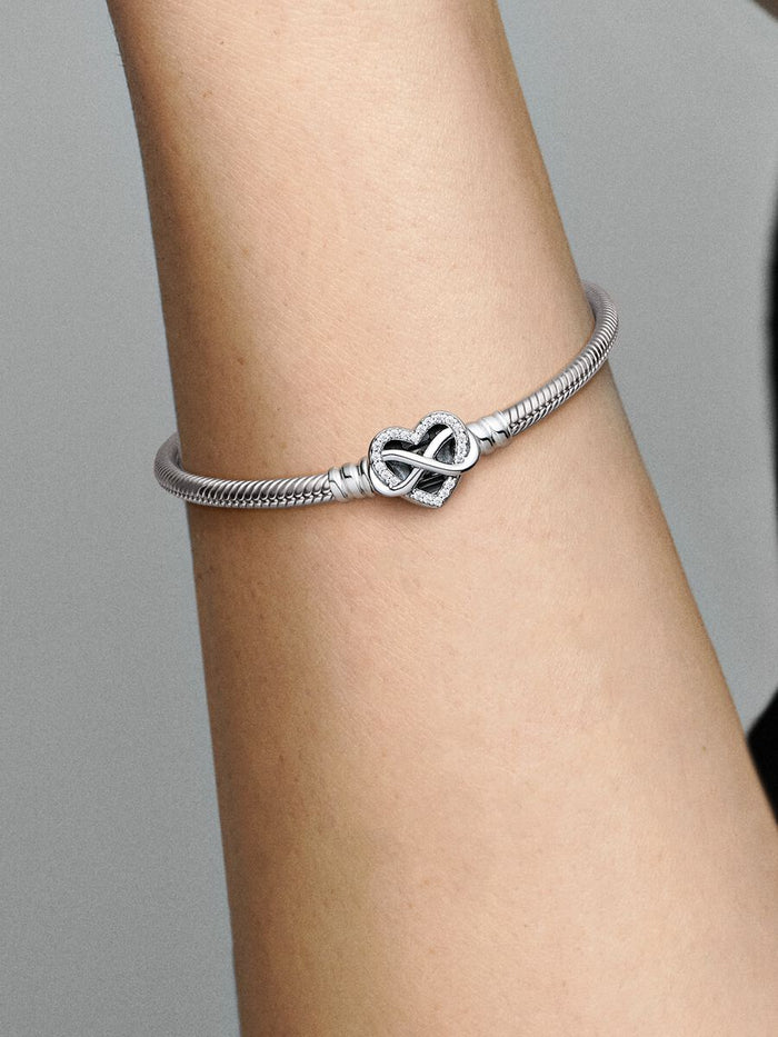 Sparkling Infinity Heart Clasp Snake Chain Bracelet