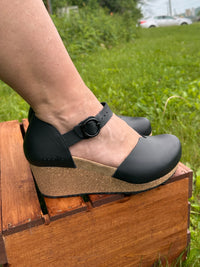 Birkenstock Mary Leather Wedge Shoe - Black (Medium/Narrow)