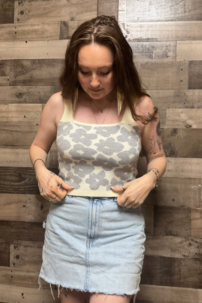 Alanna Floral Cropped Sweater Tank