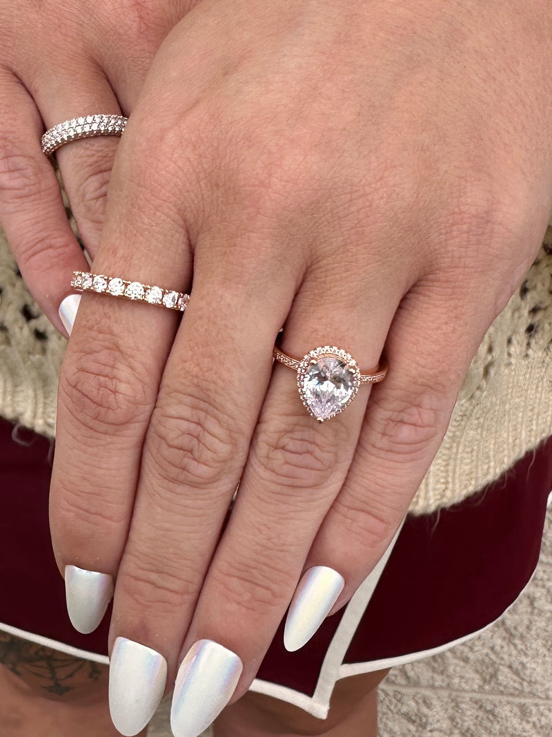 Sparkling Pear Halo Ring