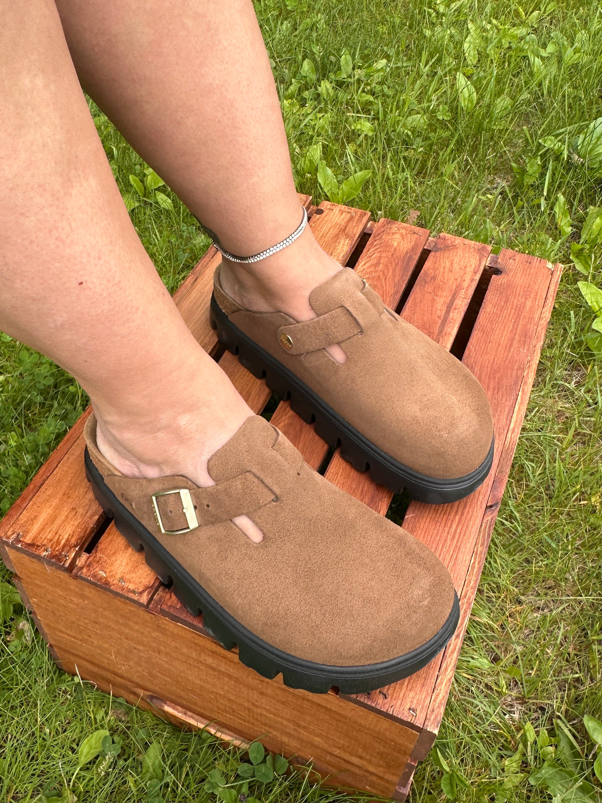 Birkenstock Boston Chunky Suede Clogs - Dark Tea (Medium/Narrow)