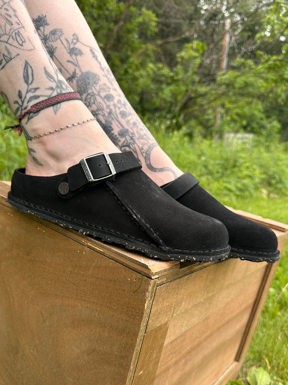 Birkenstock Lutry Suede Clogs - Black (Medium/Narrow)