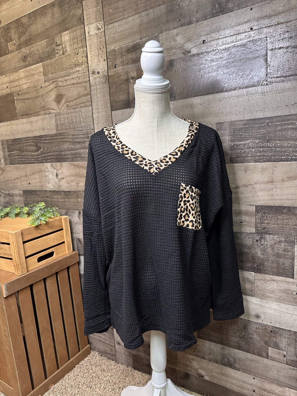 Matilda Leopard Accent Thermal Top - Black