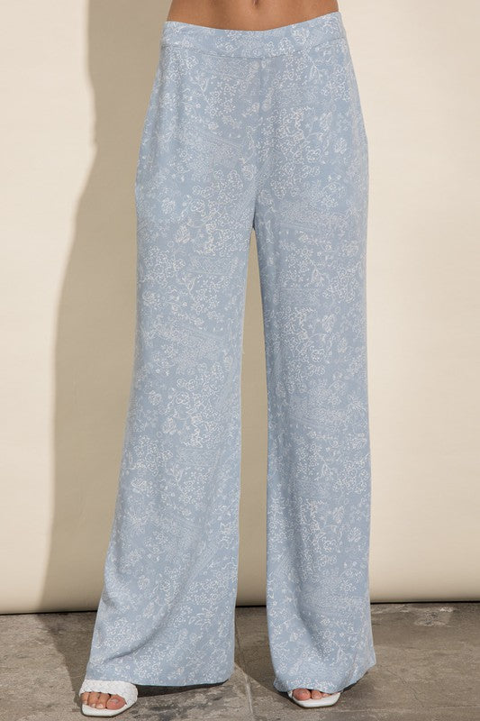 Paula Bandana Print Woven Pants