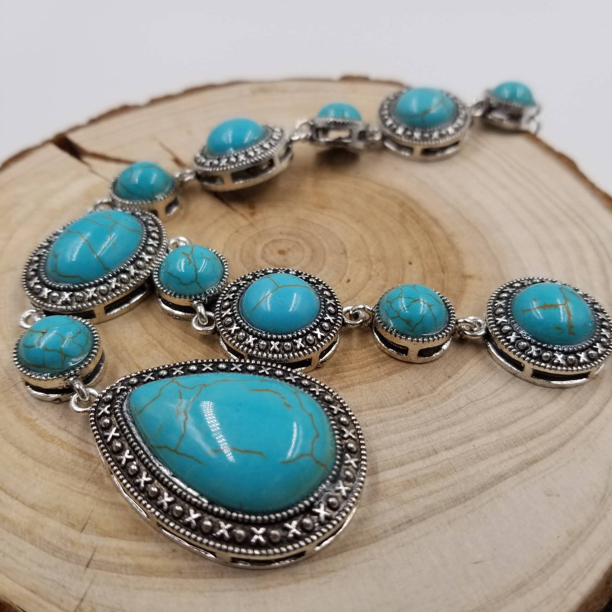 Turquoise Teardrop Stone Necklace