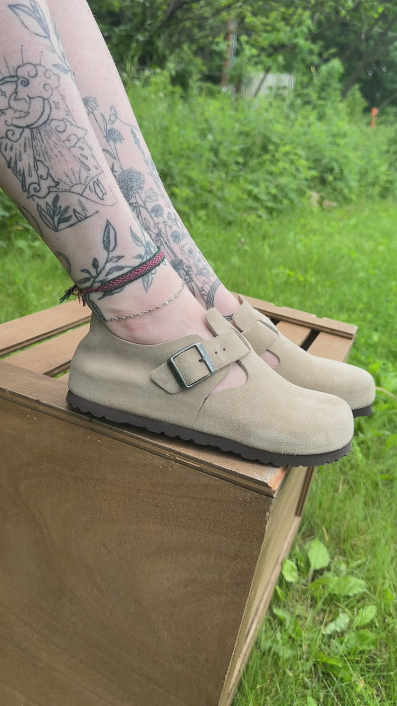 Birkenstock London Suede Clogs - Taupe (Medium/Narrow)