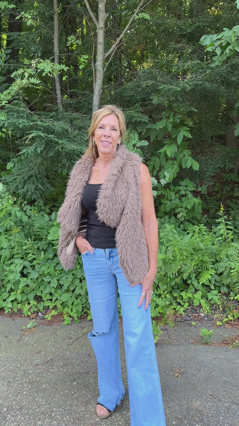 Priscilla Sherpa Vest